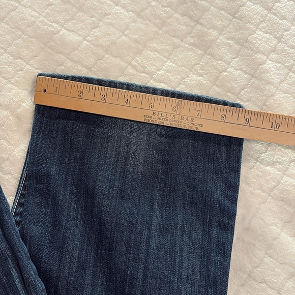 Women's Blue Jeans - Picture 3 of 10